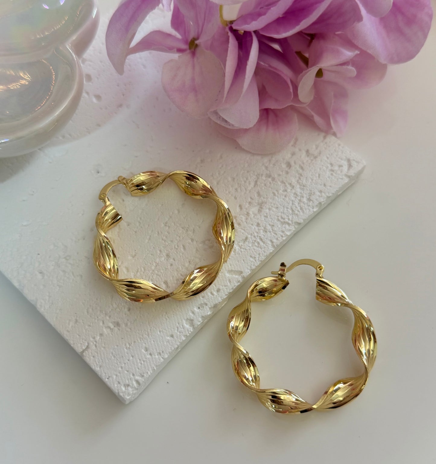 Marena Hoops