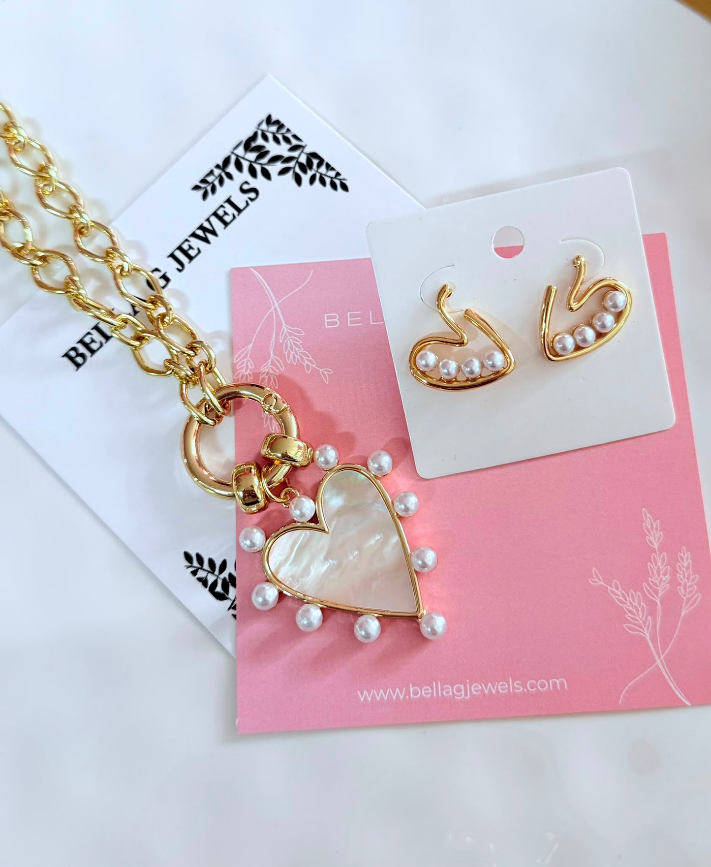 Love me pearls
